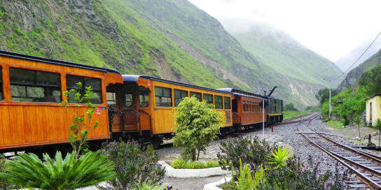 Ecuador train